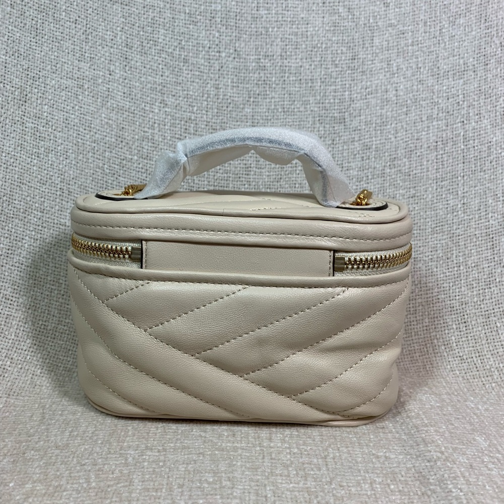 Tory Burch New Cream Quilted Leather Kira Chevron Mini Vanity Bag - BRAND NEW - Picture 6 of 16